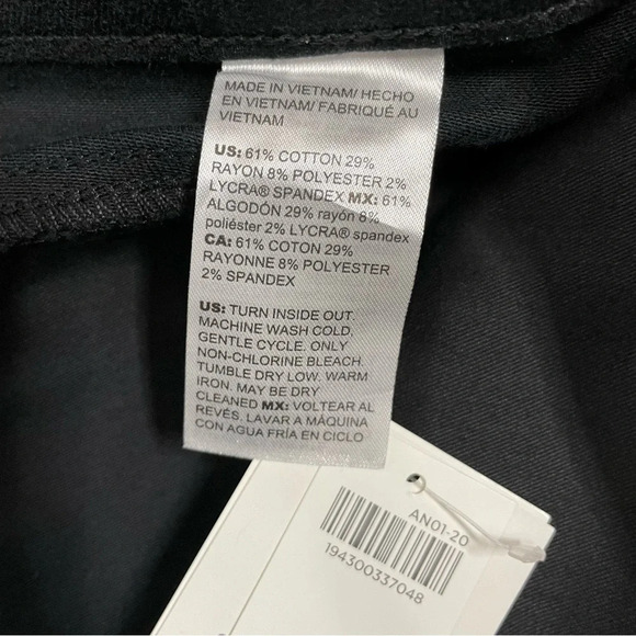 Chico’s So Slimming Girlfriend Straight Leg Black Jean - Picture 7 of 10